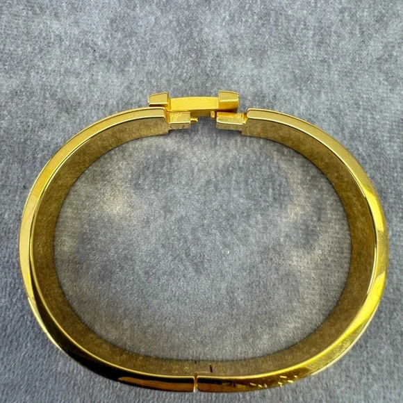 Hermes Clic H Bracelet Black Gold PM - Picture 5 of 9